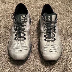 On Running Cloud X  size 11.5 Mens in Excellent Condition